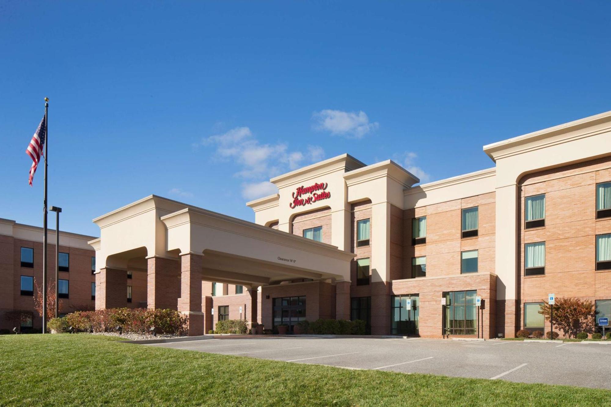 Hampton Inn&Suites Aberdeen/APG South Edgewood Exterior foto
