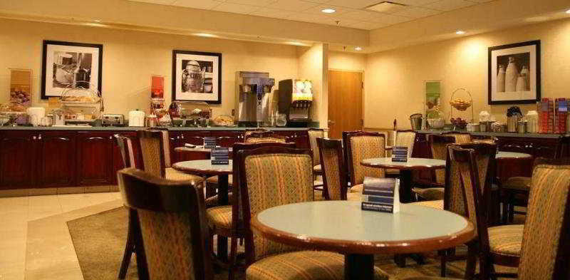 Hampton Inn&Suites Aberdeen/APG South Edgewood Restaurant foto